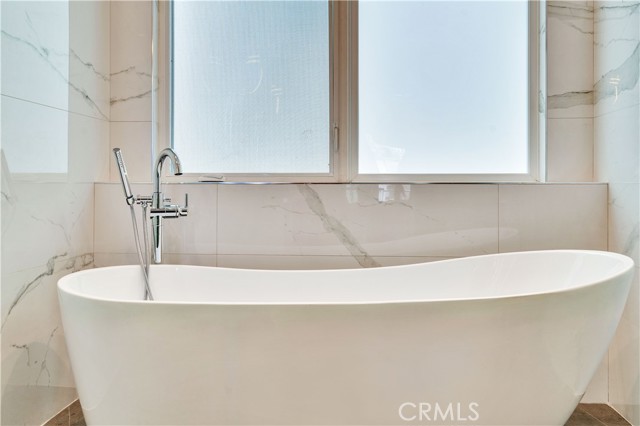 Detail Gallery Image 45 of 73 For 719 1st Pl, Hermosa Beach,  CA 90254 - 4 Beds | 4 Baths