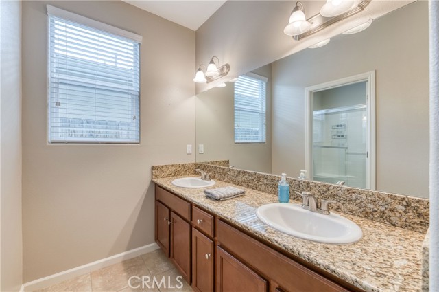 Detail Gallery Image 14 of 36 For 3856 Bellaire Ave, Clovis,  CA 93619 - 4 Beds | 3/1 Baths