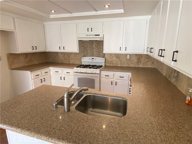 Detail Gallery Image 10 of 21 For 26231 Thistle #60,  Lake Forest,  CA 92630 - 3 Beds | 2/1 Baths
