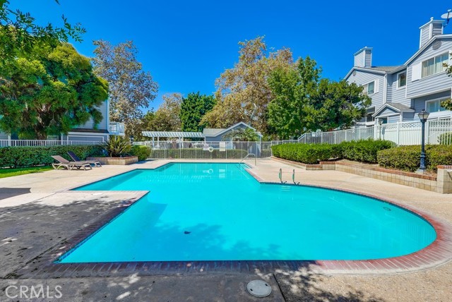 12874 Sycamore Village Drive, Norwalk CA: https://media.crmls.org/medias/cabfc957-6a6d-484f-8f77-d22306efb4e4.jpg
