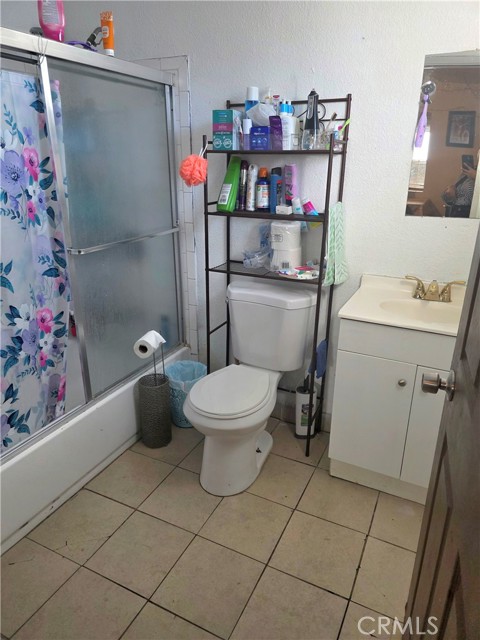 Detail Gallery Image 9 of 14 For 1125 Orme, Los Angeles,  CA 90023 - 7 Beds | 4 Baths