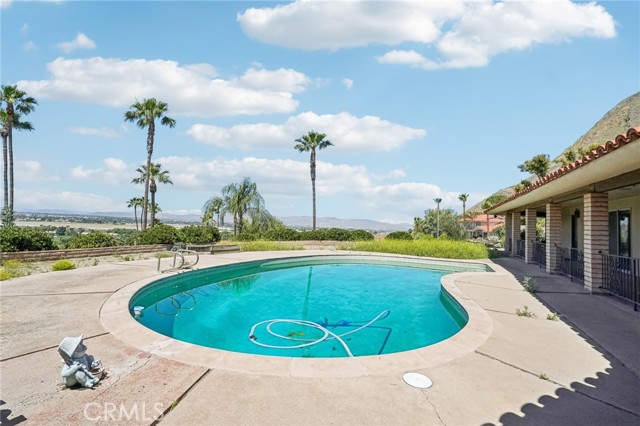 42131 San Jose Drive, San Jacinto CA: https://media.crmls.org/medias/cac0d08d-4ada-44ba-b319-0817e57a0892.jpg