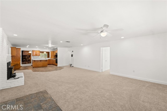 Image 4 of 46 For 31686 Luring Pines Circle