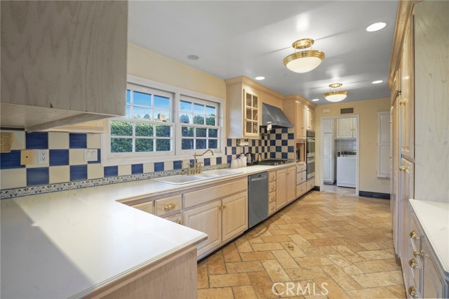 Detail Gallery Image 18 of 49 For 12281 Woodley Ave, Granada Hills,  CA 91344 - 3 Beds | 2 Baths
