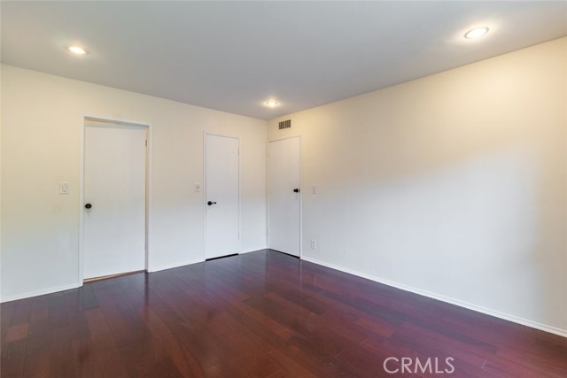 Detail Gallery Image 19 of 26 For 15344 Weddington St #202,  Sherman Oaks,  CA 91411 - 2 Beds | 2 Baths