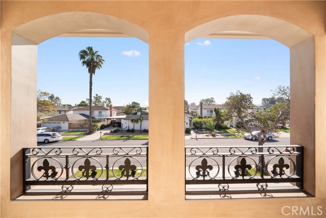 Detail Gallery Image 52 of 75 For 27 Gillman St, Irvine,  CA 92612 - 6 Beds | 6/1 Baths