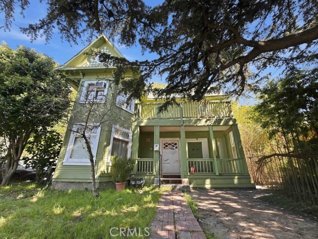 Detail Gallery Image 3 of 25 For 2004 Echo Park Ave, Los Angeles,  CA 90026 - 6 Beds | 3 Baths