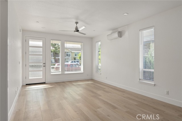 Detail Gallery Image 3 of 29 For 1673 Notre Dame Bld, Chico,  CA 95973 - 3 Beds | 2 Baths