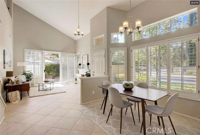 4928 Lazio Way, Oak Park CA: https://media.crmls.org/medias/cac2603a-35ab-4712-a87d-3020936a7872.jpg