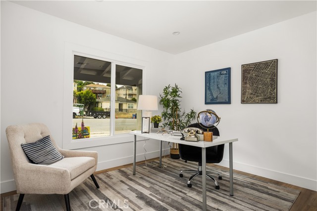 6005 S La Brea Avenue, Los Angeles CA: https://media.crmls.org/medias/cac2ab44-f79f-43eb-9c67-574e63e0a2fb.jpg