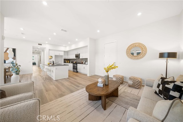 1514 Urbana, Anaheim CA: https://media.crmls.org/medias/cac3eb07-7974-421e-90e2-b09f840d128a.jpg
