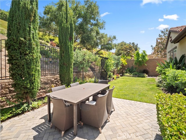 Detail Gallery Image 14 of 30 For 20365 Chianti Court, Yorba Linda,  CA 92886 - 3 Beds | 3/1 Baths