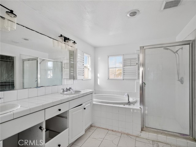 Detail Gallery Image 14 of 30 For 600 Freeport, Oxnard,  CA 93035 - 4 Beds | 2/1 Baths