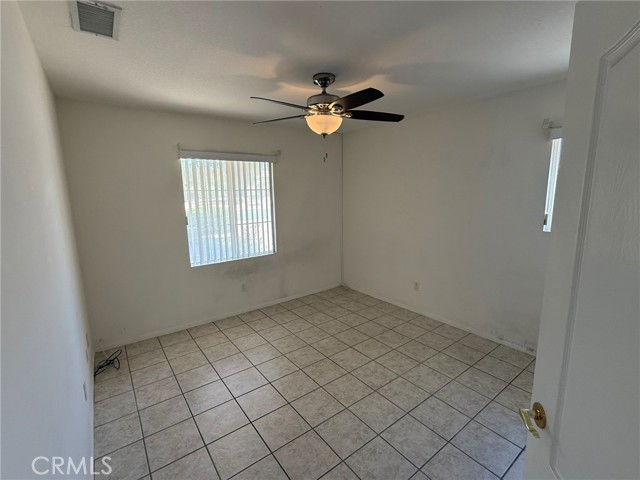 13240 Mugu Court, Apple Valley CA: https://media.crmls.org/medias/cac49422-945d-4204-8178-a5a6b7724649.jpg