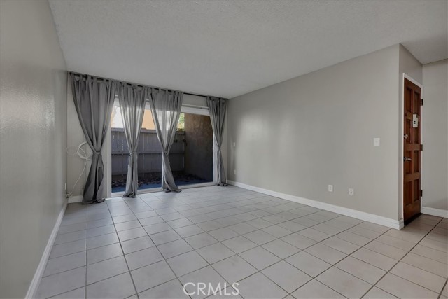 Detail Gallery Image 7 of 47 For 1101 W Macarthur Bld #235,  Santa Ana,  CA 92707 - 2 Beds | 1 Baths