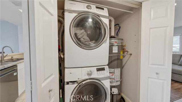 Detail Gallery Image 13 of 14 For 809 N Spurgeon St #2,  Santa Ana,  CA 92701 - 2 Beds | 2/1 Baths