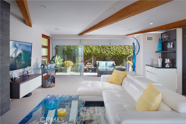 Detail Gallery Image 10 of 43 For 2680 Victoria Dr, Laguna Beach,  CA 92651 - 3 Beds | 3/1 Baths