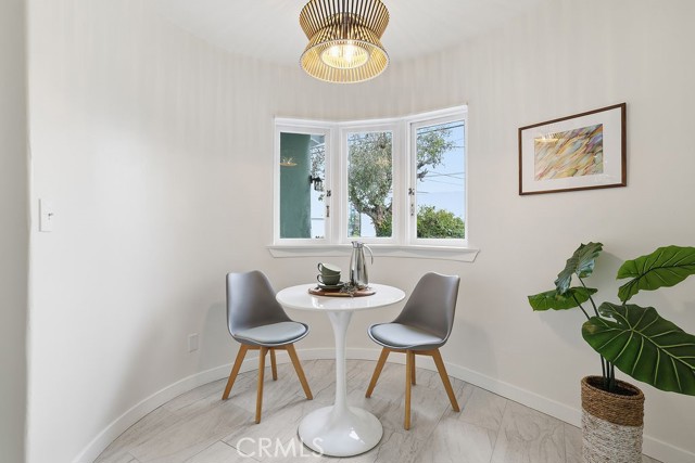 Detail Gallery Image 5 of 58 For 10714 Valley Spring Ln, North Hollywood,  CA 91602 - – Beds | – Baths