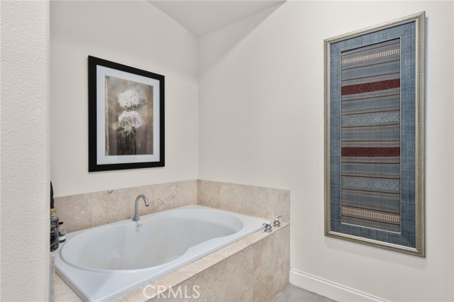 56102 Baltusrol, La Quinta CA: https://media.crmls.org/medias/cac829ab-779e-489b-a344-a775445f56ce.jpg