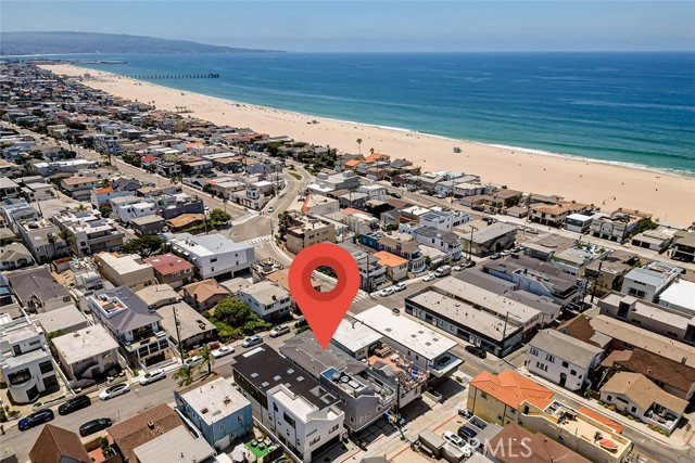217 28th Street, Hermosa Beach, California 90254, 5 Bedrooms Bedrooms, ,4 BathroomsBathrooms,Residential,Sold,28th,SB23131526