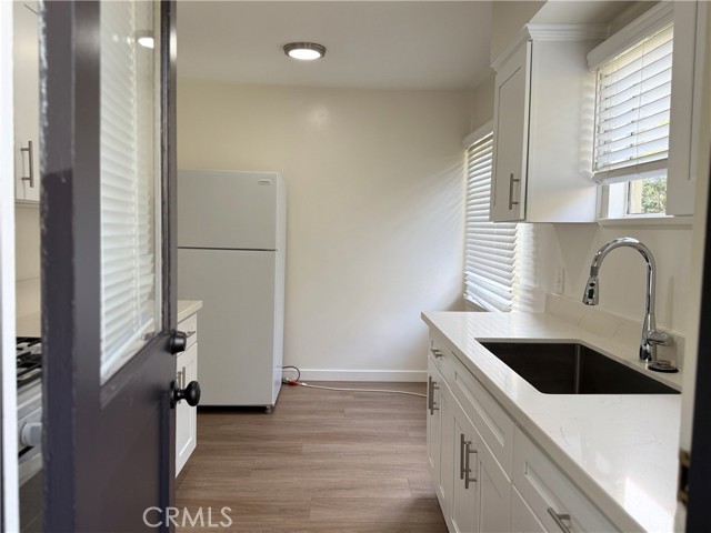 Detail Gallery Image 3 of 14 For 2652 23rd St, Santa Monica,  CA 90405 - 1 Beds | 1 Baths