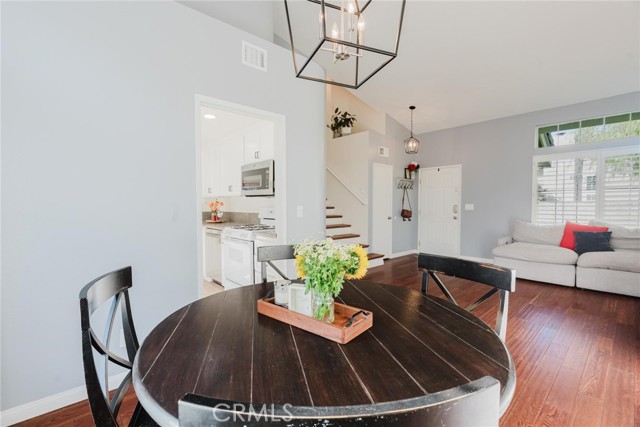 Detail Gallery Image 11 of 44 For 27224 Waterford Dr, Valencia,  CA 91354 - 3 Beds | 2/1 Baths
