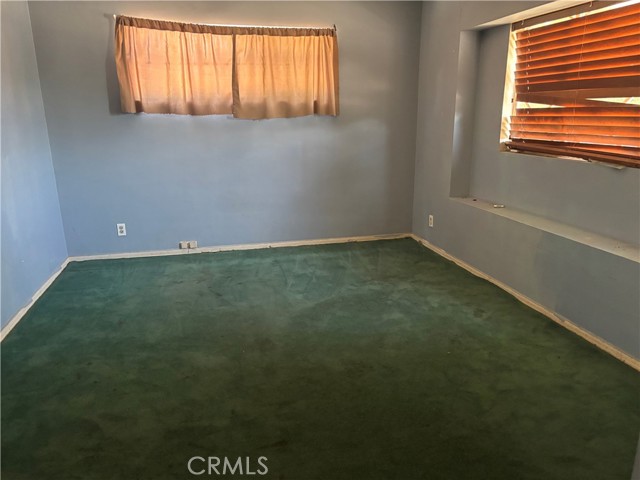 9001 KESTER AVE, Panorama City CA: https://media.crmls.org/medias/cac90f32-6bc1-4945-a827-62524266580f.jpg
