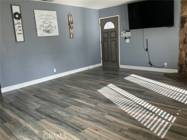 Detail Gallery Image 12 of 42 For 15974 Coronado Dr, Victorville,  CA 92394 - 3 Beds | 2 Baths