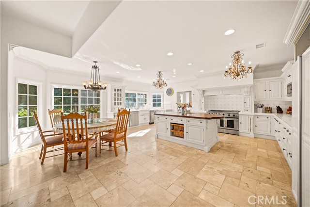 Detail Gallery Image 11 of 71 For 1161 N Coyote, Orange,  CA 92869 - 5 Beds | 5/1 Baths