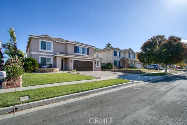 Detail Gallery Image 1 of 28 For 2545 Fairglen Pl, Corona,  CA 92881 - 4 Beds | 2/1 Baths