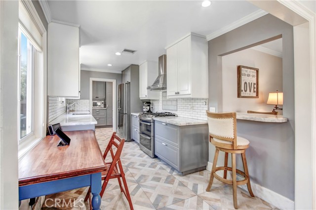 6663 Sale Avenue photo 5