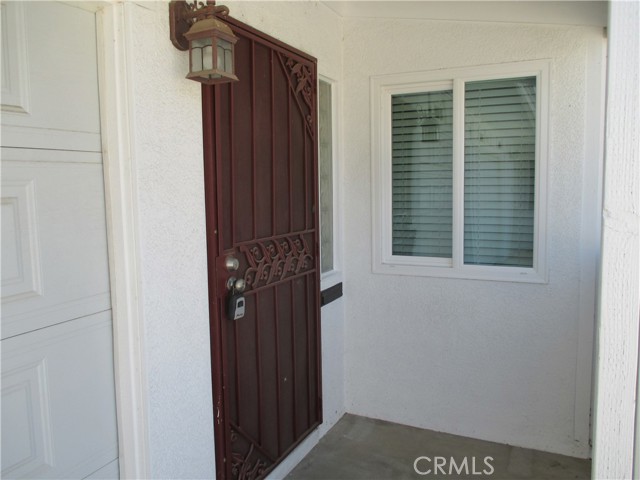Image 4 of 50 For 26145 Cherry Hills Boulevard