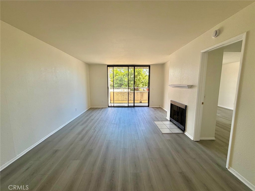 1237 E 6th Street #110