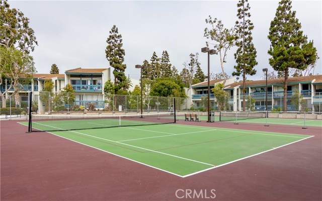 Detail Gallery Image 20 of 45 For 635 S Prospect Ave #101,  Redondo Beach,  CA 90277 - 2 Beds | 2 Baths