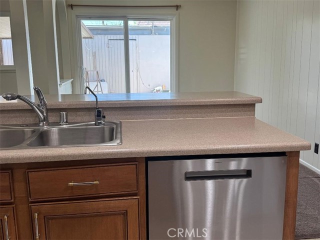 4011 Larwin Avenue, Cypress CA: https://media.crmls.org/medias/cacb4579-4f14-41d5-ab4c-1435d9e55bf7.jpg