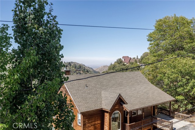 Detail Gallery Image 29 of 46 For 1116 Sandalwood Ct, Lake Arrowhead,  CA 92352 - 5 Beds | 4 Baths