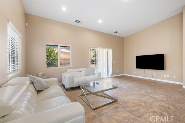 Detail Gallery Image 14 of 46 For 66758 Yucca Dr, Desert Hot Springs,  CA 92240 - 3 Beds | 2 Baths