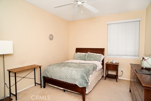 Detail Gallery Image 12 of 24 For 22152 Altair Ln, Valencia,  CA 91390 - 5 Beds | 3/1 Baths