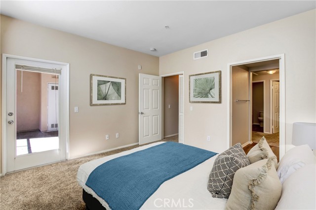 31409 Taylor Lane, Temecula CA: https://media.crmls.org/medias/cacdc421-9fa9-4935-aff5-ff06db877d4c.jpg