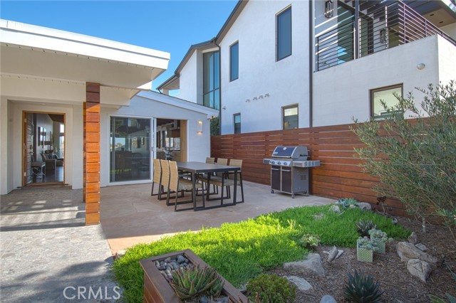 Detail Gallery Image 22 of 23 For 308 Poppy Ave, Corona Del Mar,  CA 92625 - 4 Beds | 3 Baths