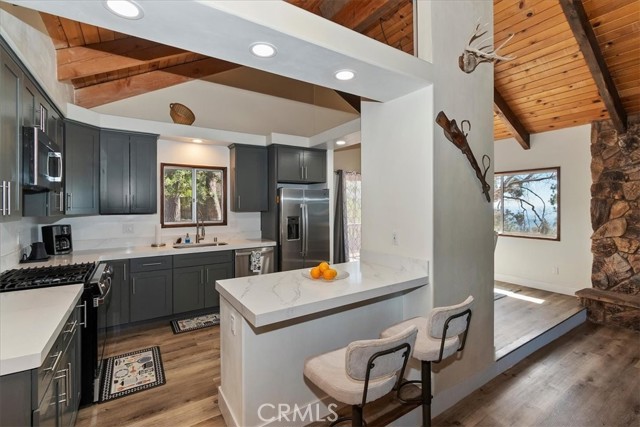 Detail Gallery Image 17 of 45 For 30573 Live Oak, Running Springs,  CA 92382 - 3 Beds | 2/1 Baths