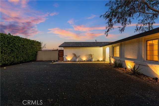 Detail Gallery Image 5 of 75 For 461 W Palm Vista Dr, Palm Springs,  CA 92262 - 4 Beds | 2 Baths