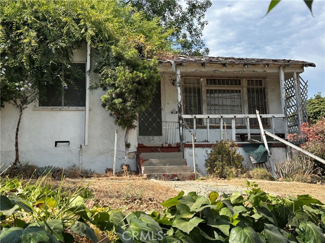Detail Gallery Image 1 of 2 For 5213 Navarro St, Los Angeles,  CA 90032 - 2 Beds | 1 Baths