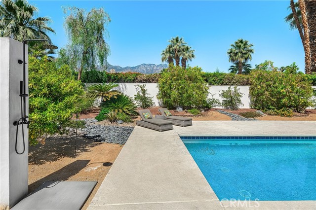 Detail Gallery Image 18 of 36 For 1525 Sonora Ct, Palm Springs,  CA 92264 - 4 Beds | 2/1 Baths
