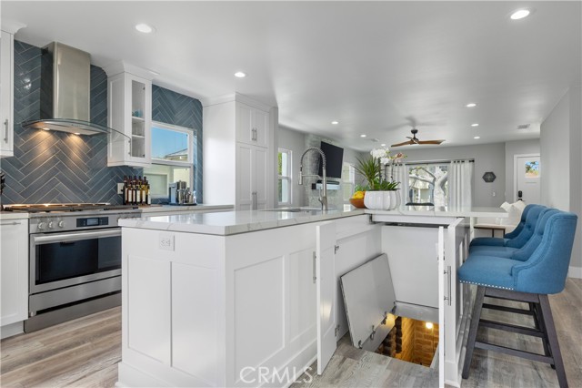 Detail Gallery Image 11 of 41 For 286 Glendora Ave, Long Beach,  CA 90803 - 3 Beds | 3 Baths