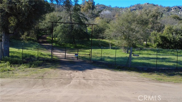 Detail Gallery Image 5 of 12 For 37087 Pebble, Squaw Valley,  CA 93675 - – Beds | – Baths