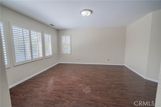 25910 Tennyson Lane, Stevenson Ranch CA: https://media.crmls.org/medias/cad438b9-243e-437a-999d-0edbcc079f00.jpg