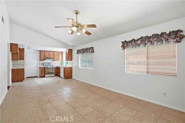 Detail Gallery Image 9 of 19 For 32367 Mustang, Castaic,  CA 91384 - 2 Beds | 2 Baths