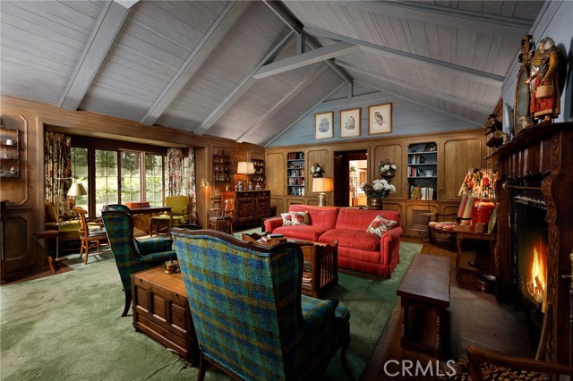 Detail Gallery Image 9 of 75 For 28641 North Shore Rd, Lake Arrowhead,  CA 92352 - 14 Beds | 11/1 Baths