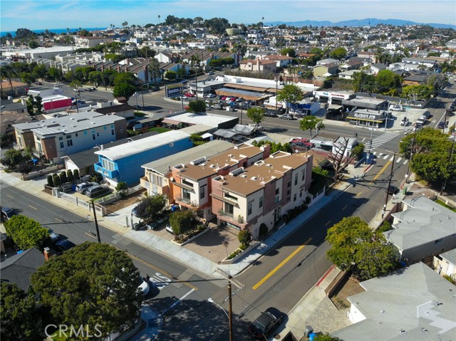 1617 Clark Lane, Redondo Beach, California 90278, 4 Bedrooms Bedrooms, ,3 BathroomsBathrooms,Residential,Sold,Clark,PV22238370